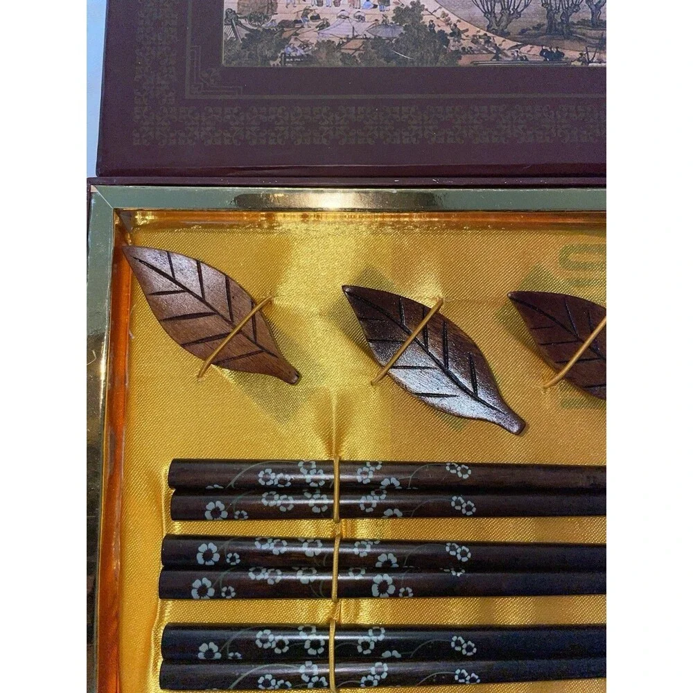Zhengyuan Chinese 5-Pair Wood Chopsticks + Leaf Rests Gift Set Box